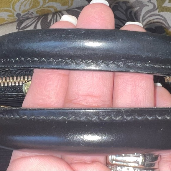 Louis Vuitton Alma - Picture 9 of 16